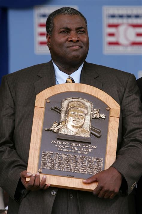 On this date: Padres icon, Tony Gwynn, passed